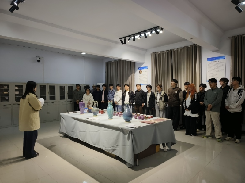 缤纷禹州 |电气信息工程学院组织学生参观钧瓷博物馆
